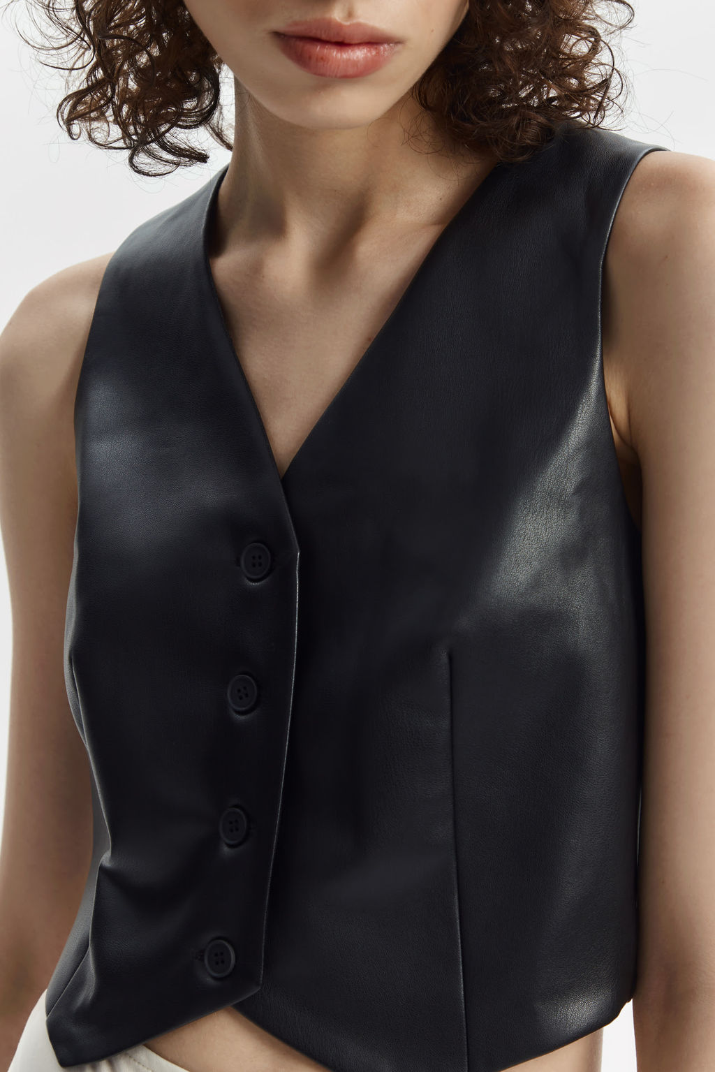 Жилет из экокожи - Mollis фото 4