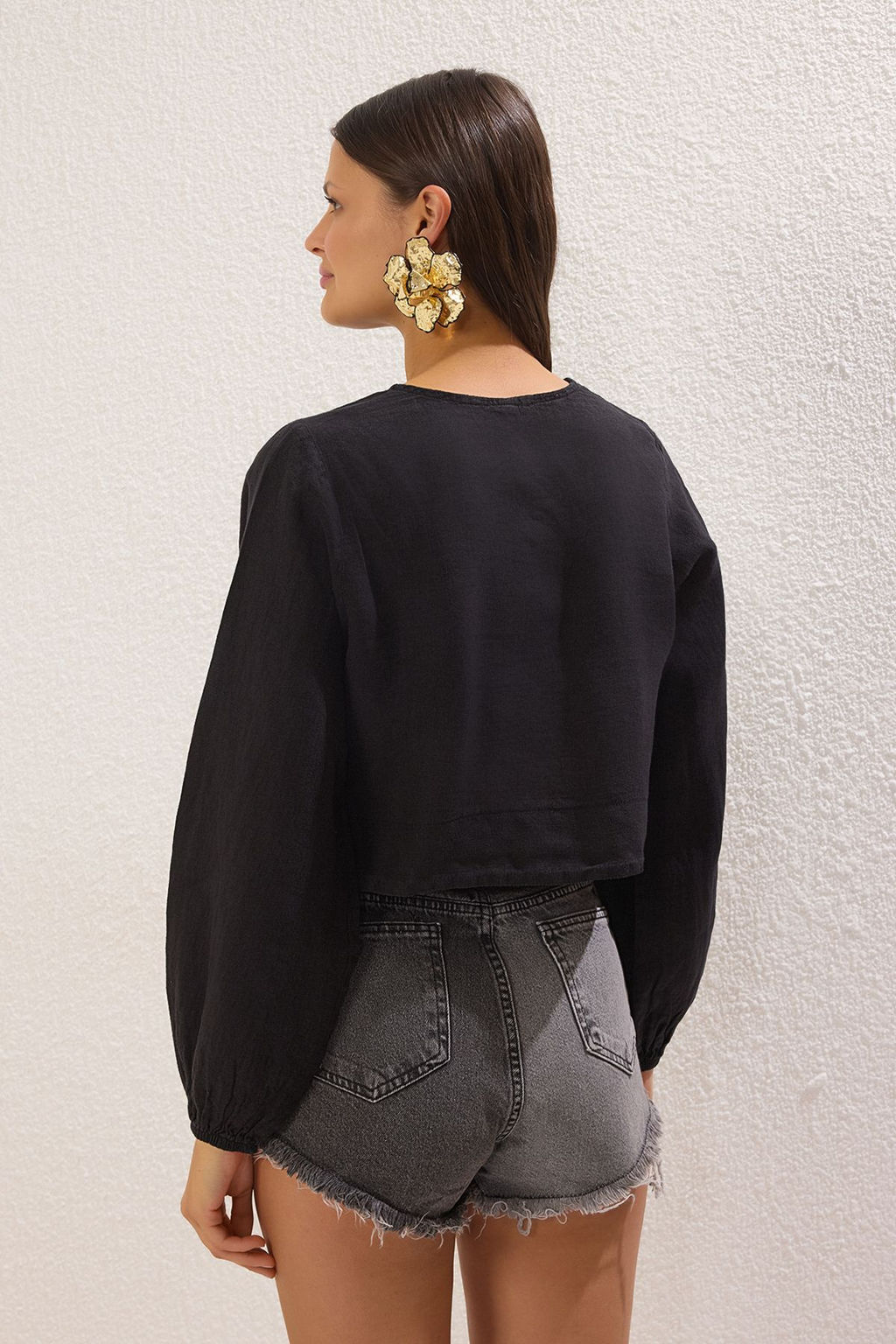 TRENDYOLMILLA Sar? Dokuma %100 Keten Baglamal? Balon Kollu Plaj Gomlek TBESS25GO00016 фото 22