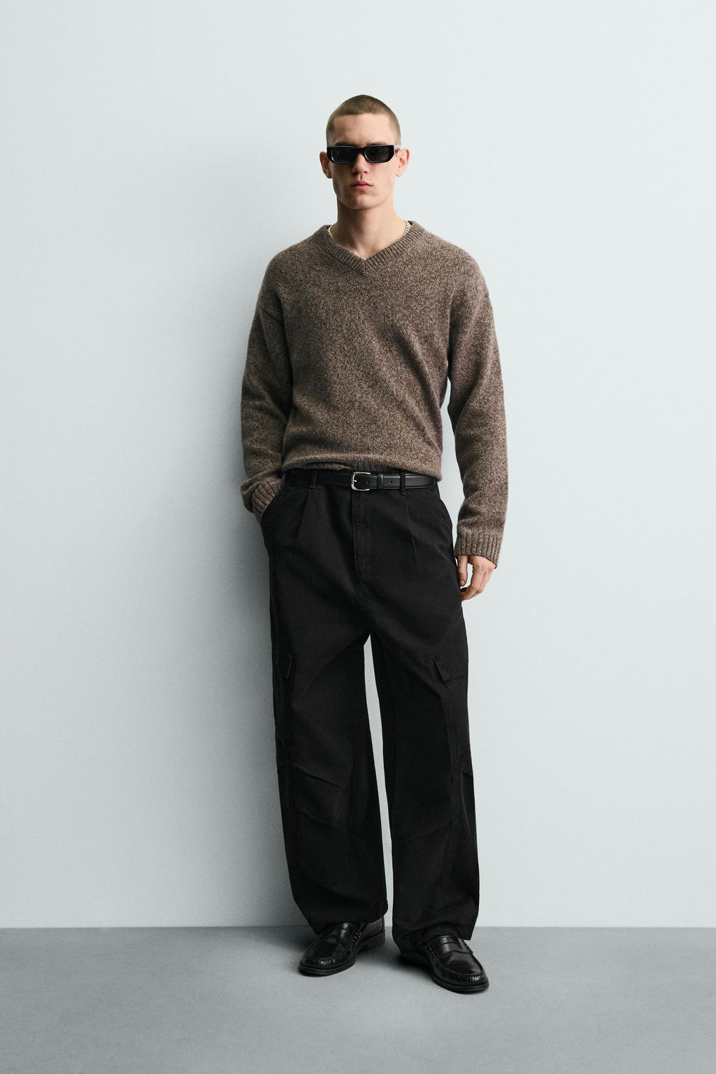 RELAXED FIT CARGO TROUSERS