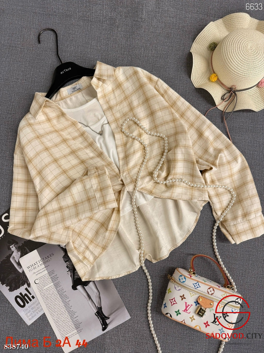 Женская рубашка в клетку с топиком