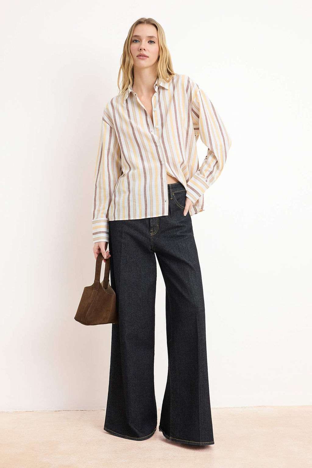 Cok Renkli Cizgili Dogal Gorunumlu Oversize/Genis Kal?p Gomlek TWOSS26GO00106 - Trendyolmilla фото 2