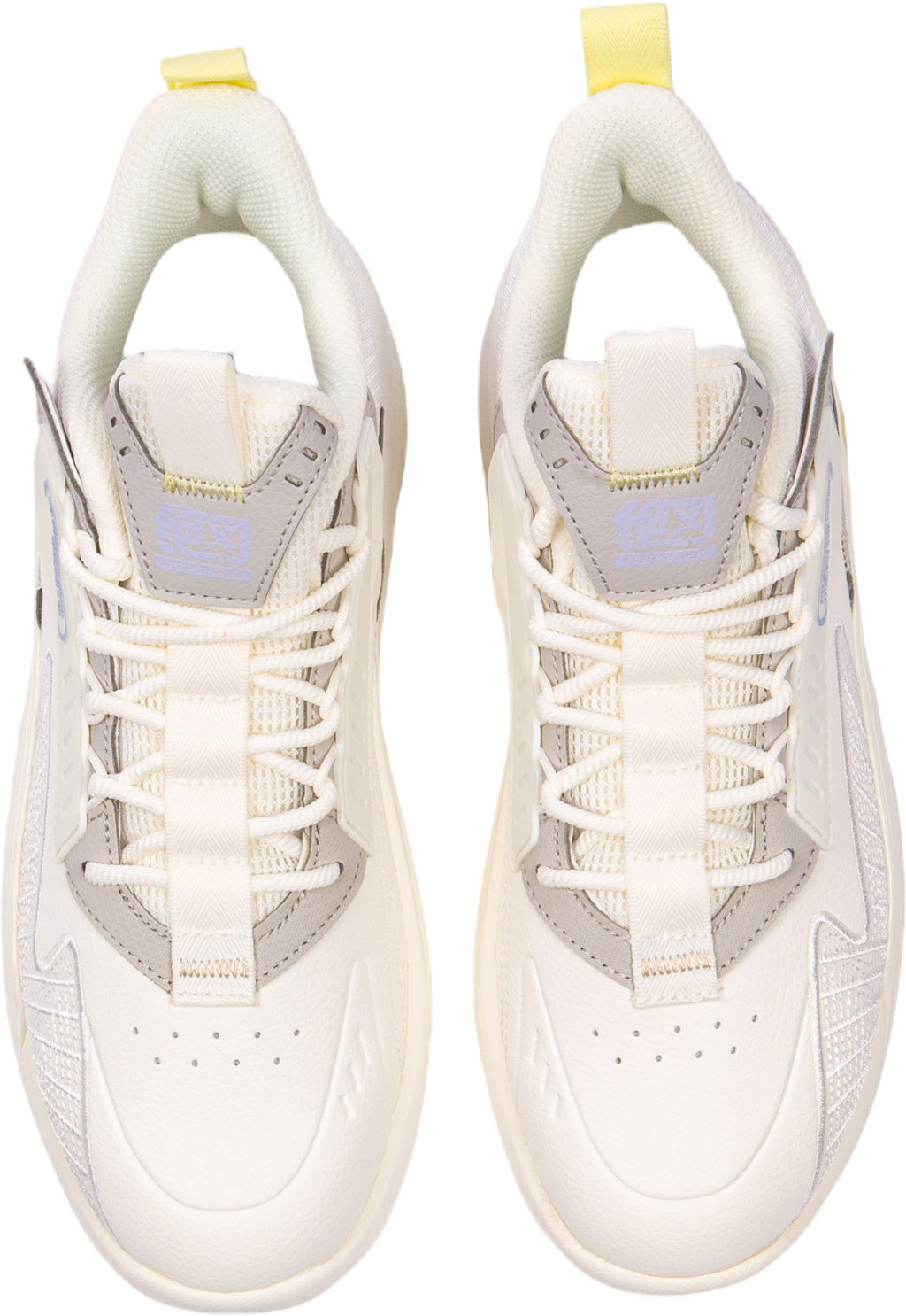 Кроссовки женские