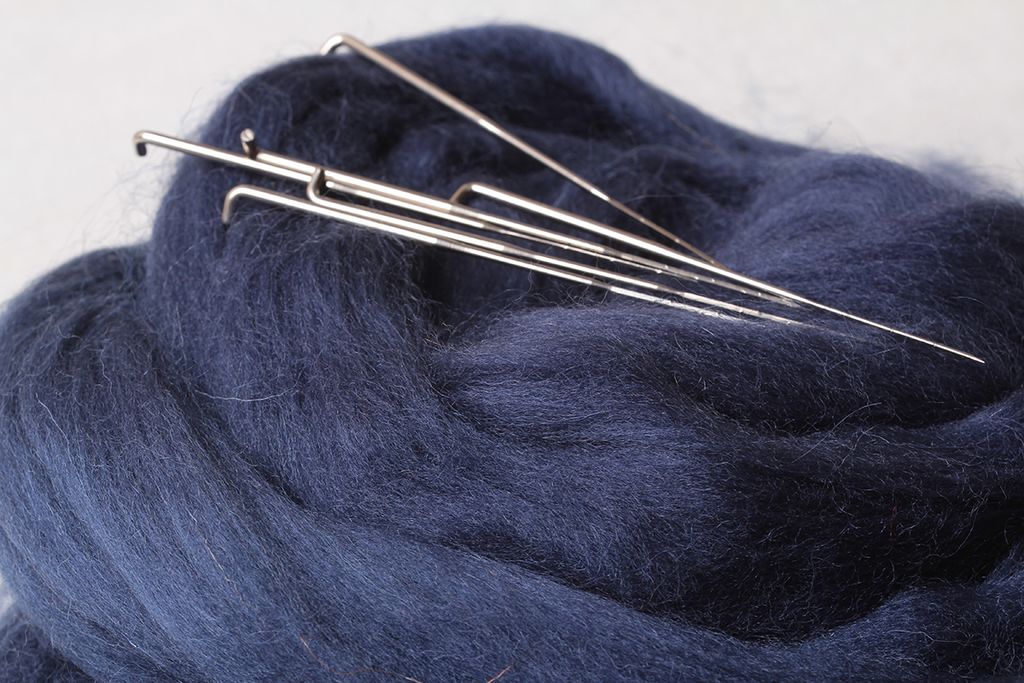 Gamma FN-010 Иглы для валяния (фелтинга) запасные в пластиковой упаковке с европодвесом 5 шт №38 средние, тип четырехлучевая звезда