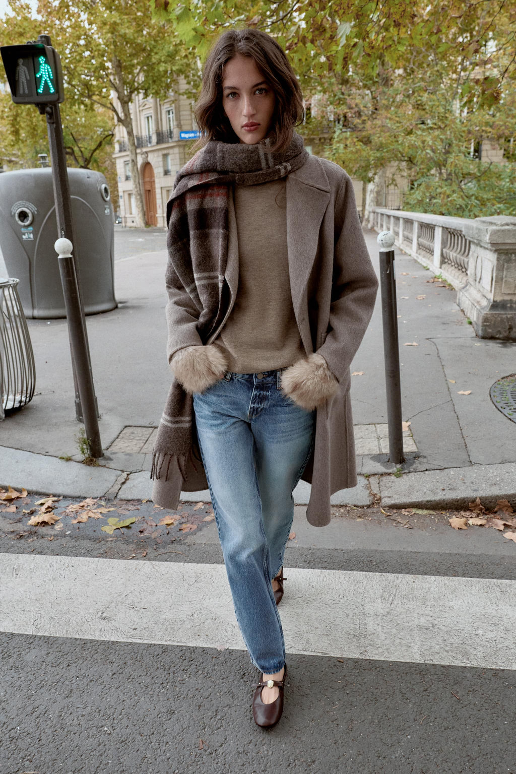 LEATHER BALLERINAS WITH ANKLE STRAP