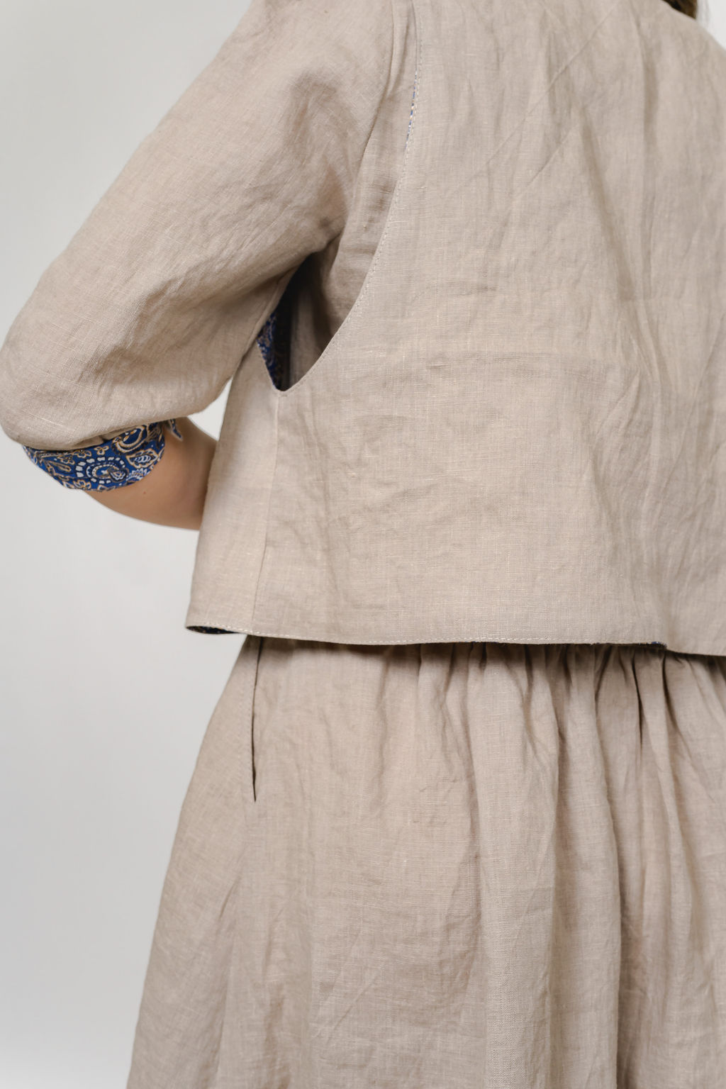 Двухсторонний жилет 100% лен