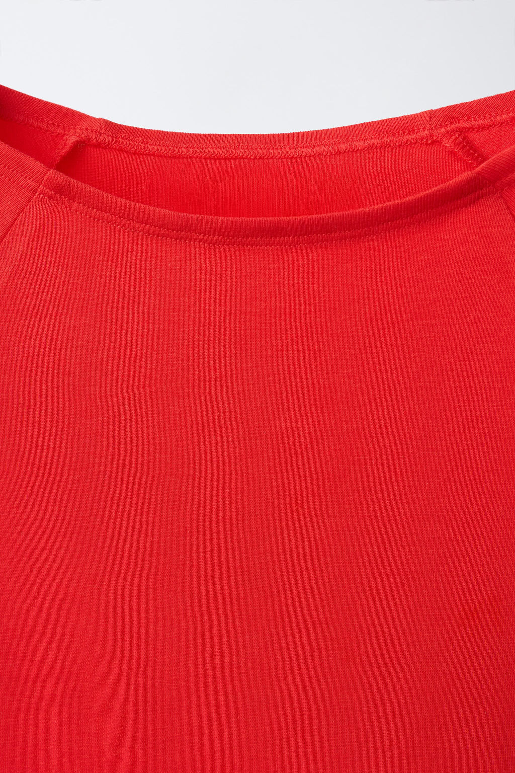 CAMISETA LISA CON MODAL / Rojo - Zara фото 3