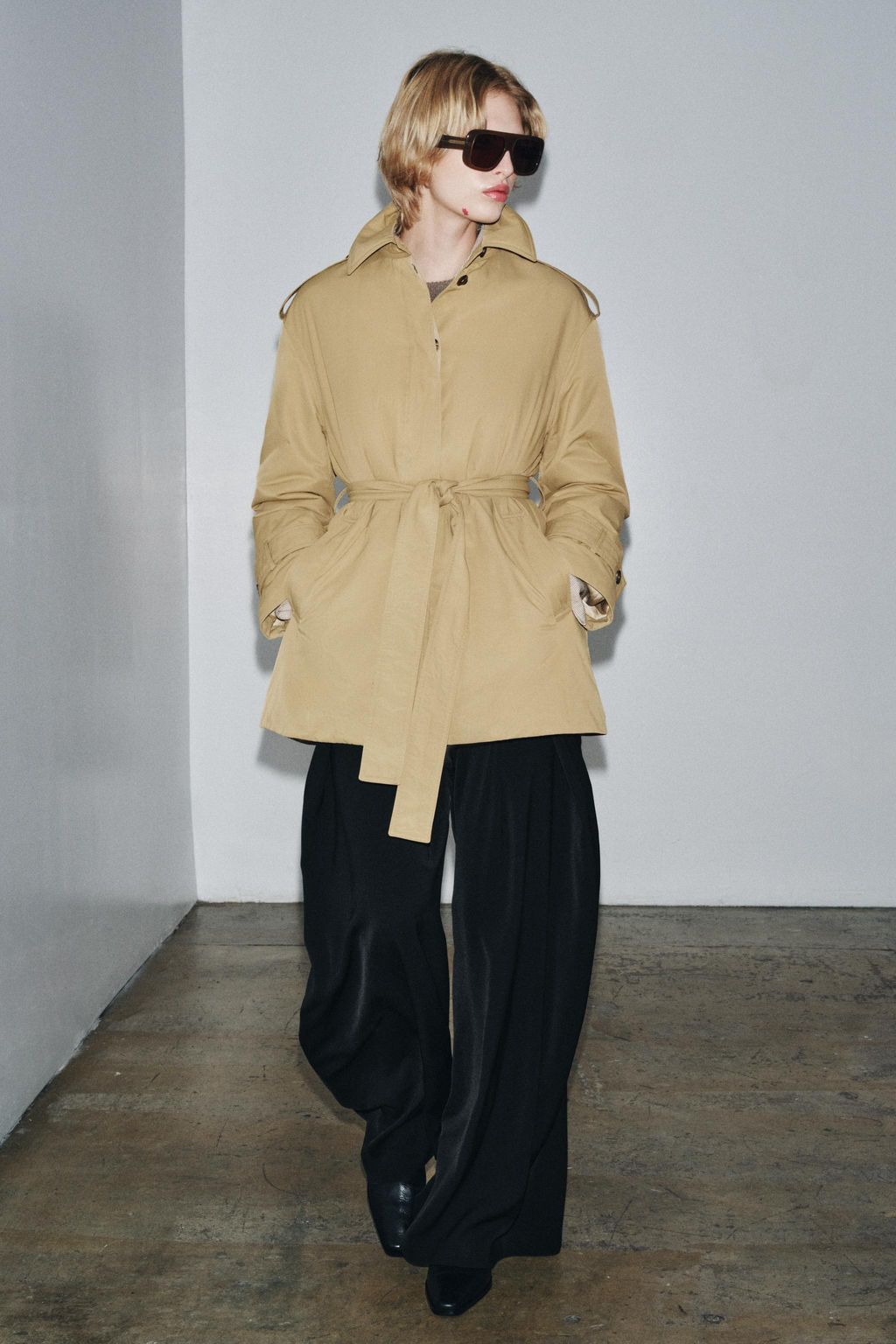 ZW COLLECTION PADDED TRENCH COAT WITH BELT
