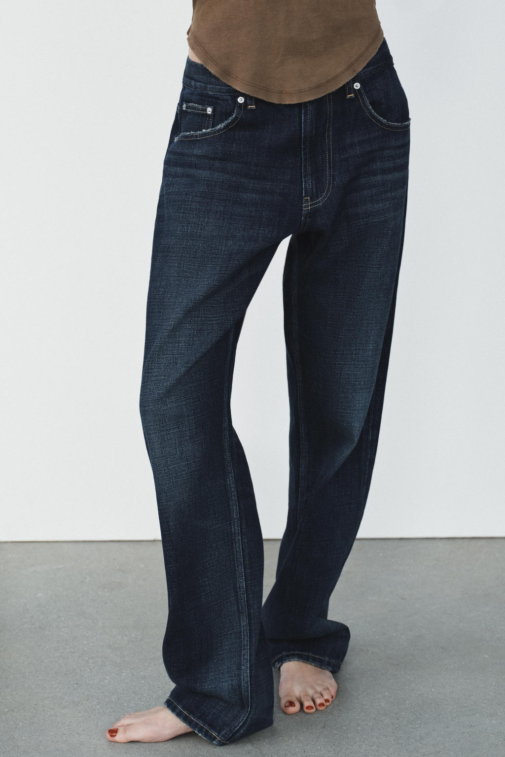 TRF LOW-RISE BAGGY TAPERED JEANS - Zara фото 3