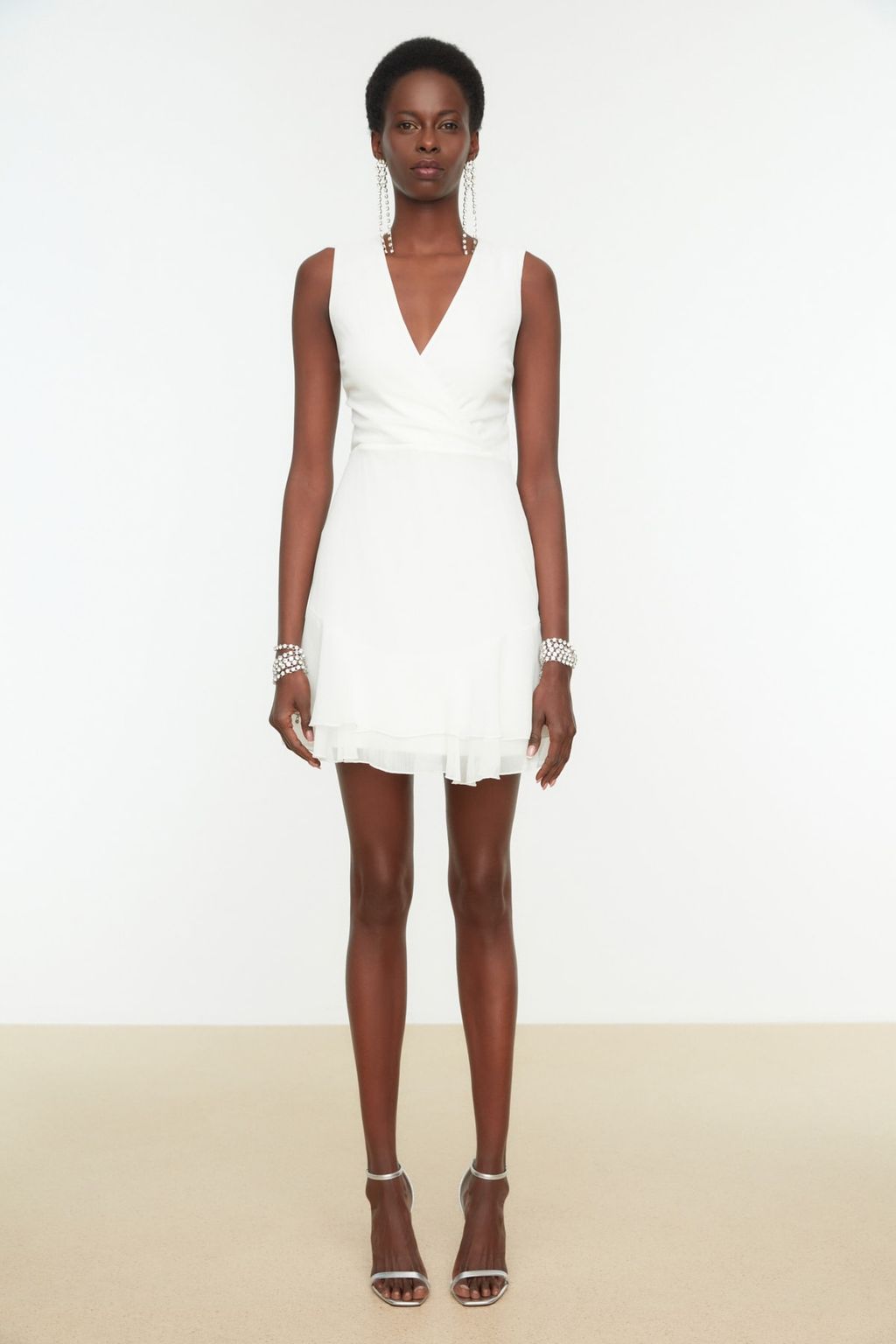 Trendyolmilla Bridal Ekru A-Kesim S?rt Detayl? Dokuma K?sa Dugun/Nikah S?k Abiye Elbise TPRSS21EL2345  фото 4