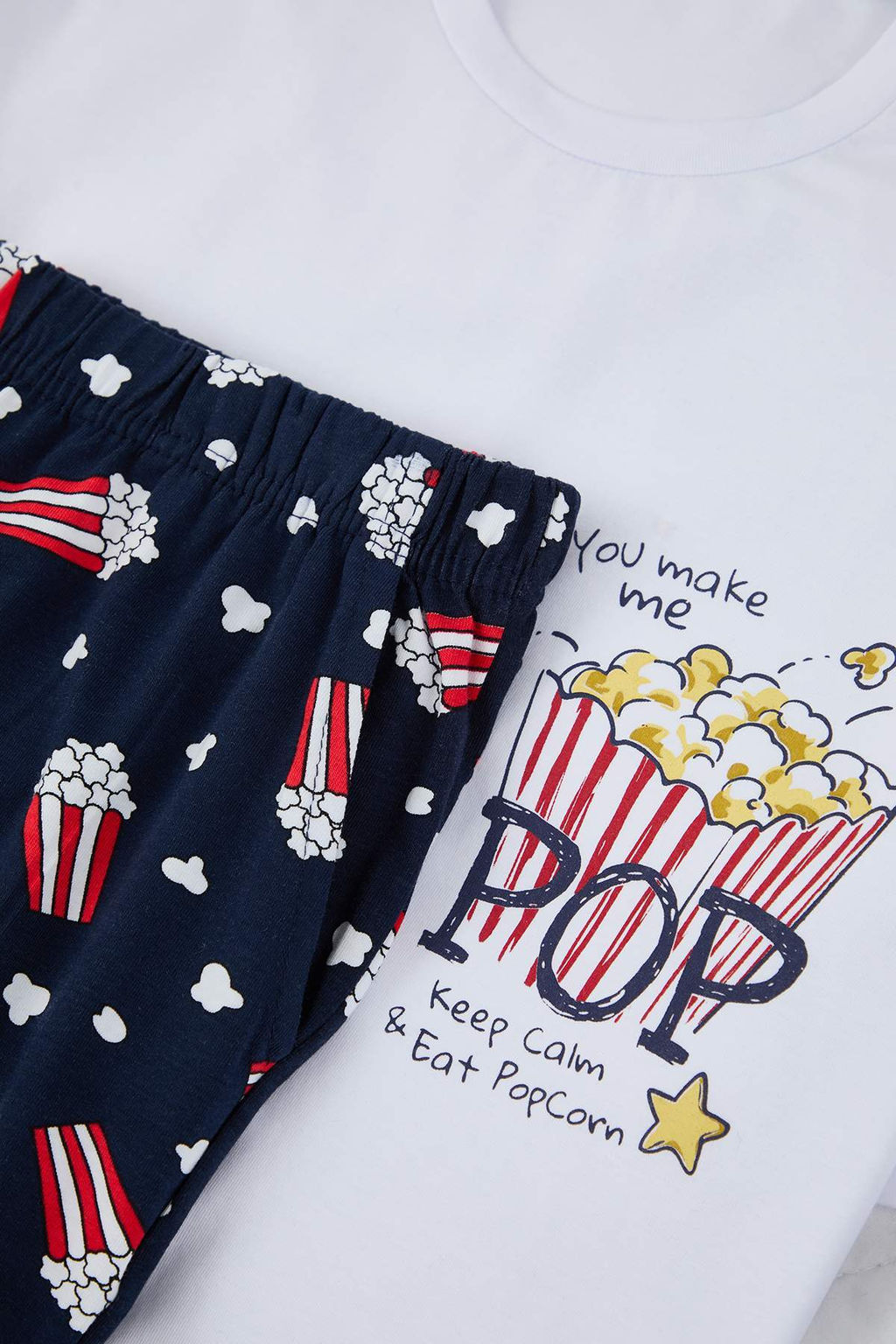 Beyaz Regular Fit Pamuklu Popcorn Desenli Uzun Pijama Tak?m? TMNAW26PT00053 - Trendyolmilla фото 3