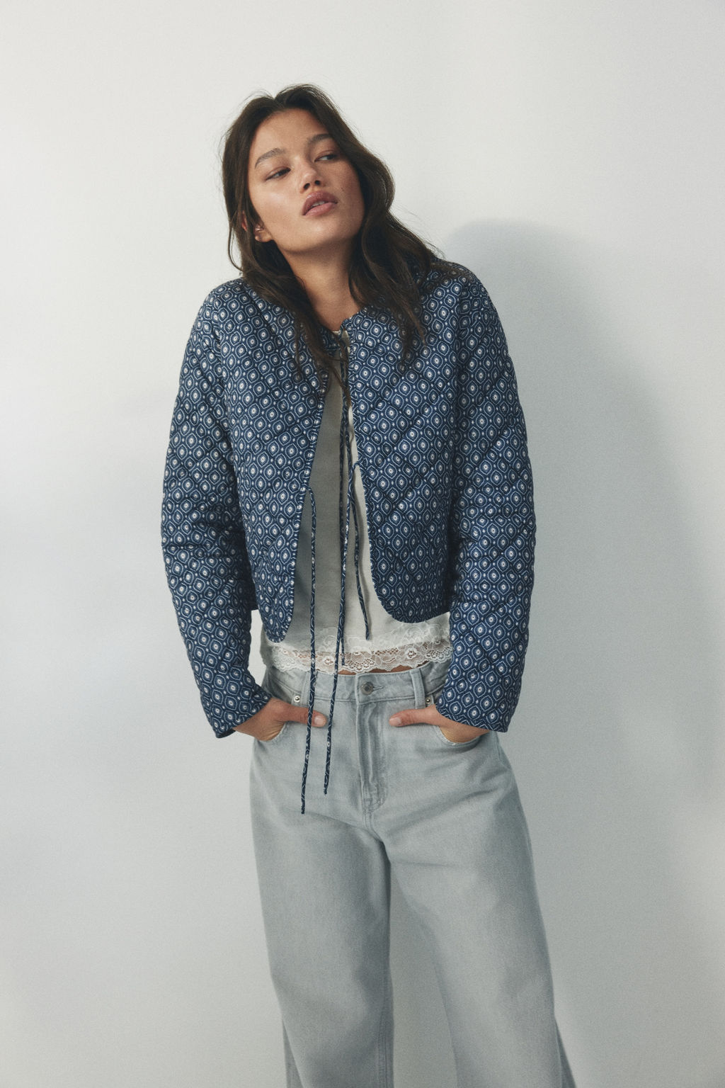 Chaqueta acolchada con cierre de lazadas - H&m фото 4