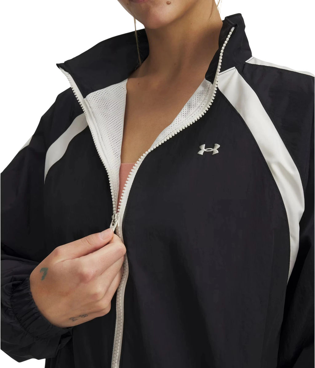 Ветровка женская