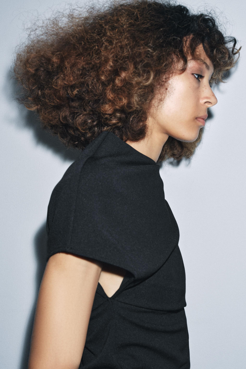 ASYMMETRIC PLEATED TOP - Zara фото 4