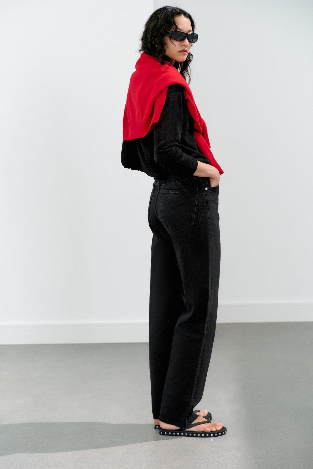 JEANS TRF WIDE LEG TIRO ALTO / Negro - Zara фото 3