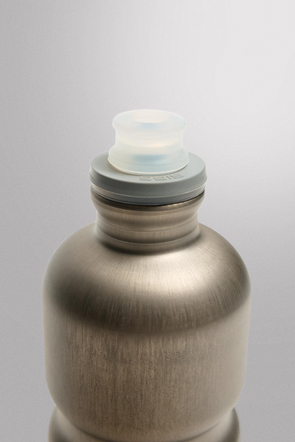 BOTELLA ALUMINIO SIGG 750ML / Gris - Zara фото 3