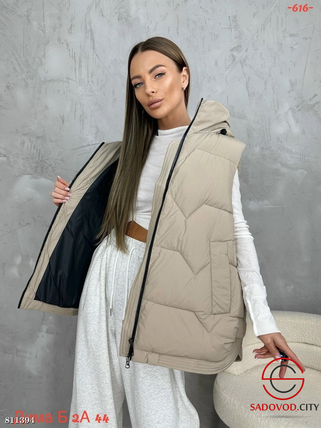 Жилет женский с капюшоном - Bruno фото 2