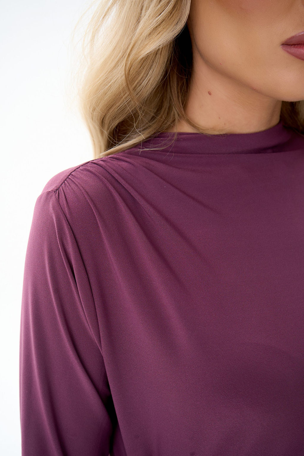 Лонгслив Нора (ежевика) - Эльза фото 3