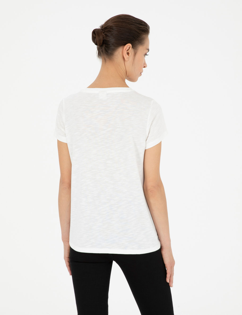 Beyaz Regular Fit Ti__rt