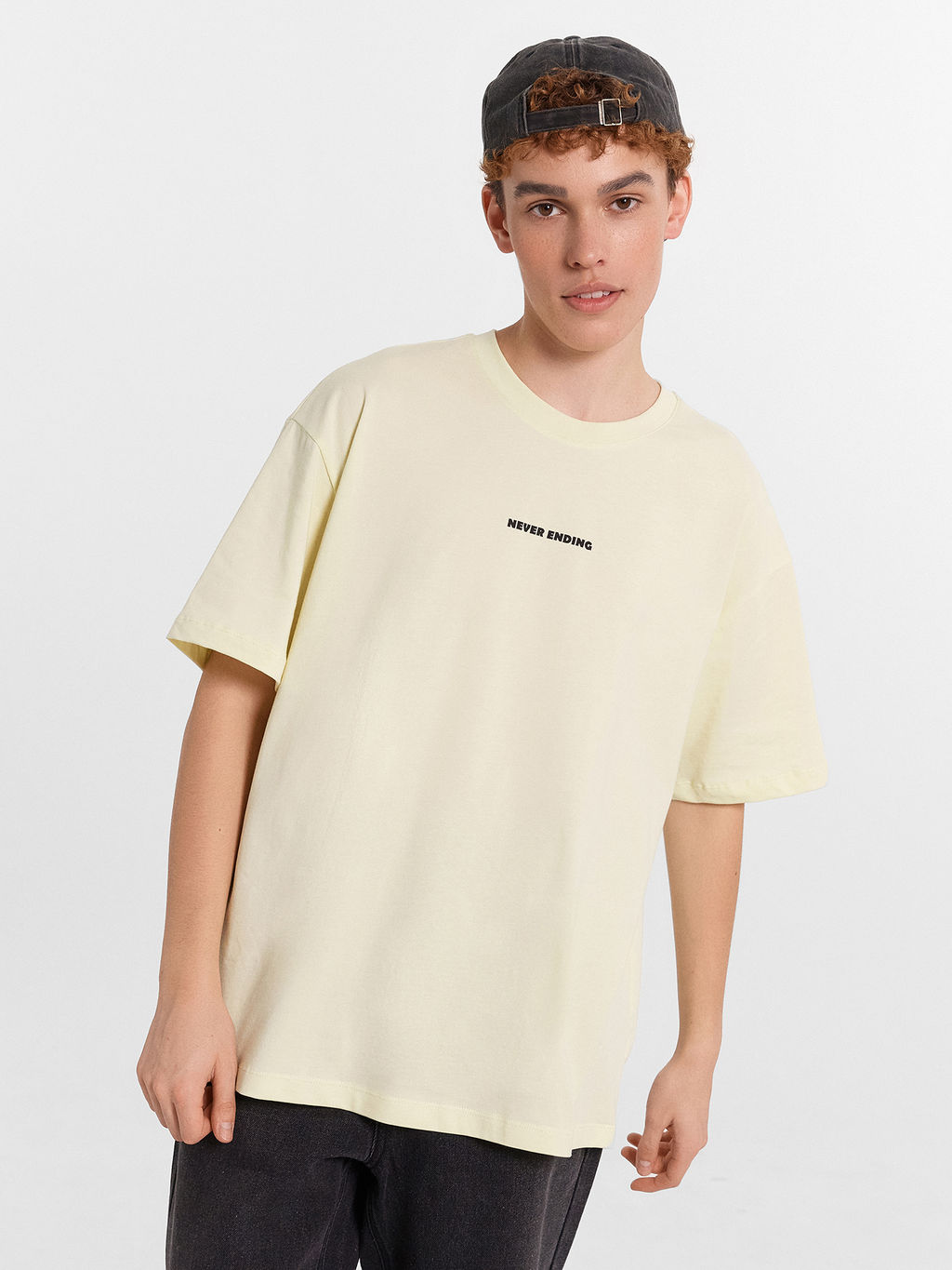 Футболка мужская желтая с надписью never ending нефрит +печать 111927