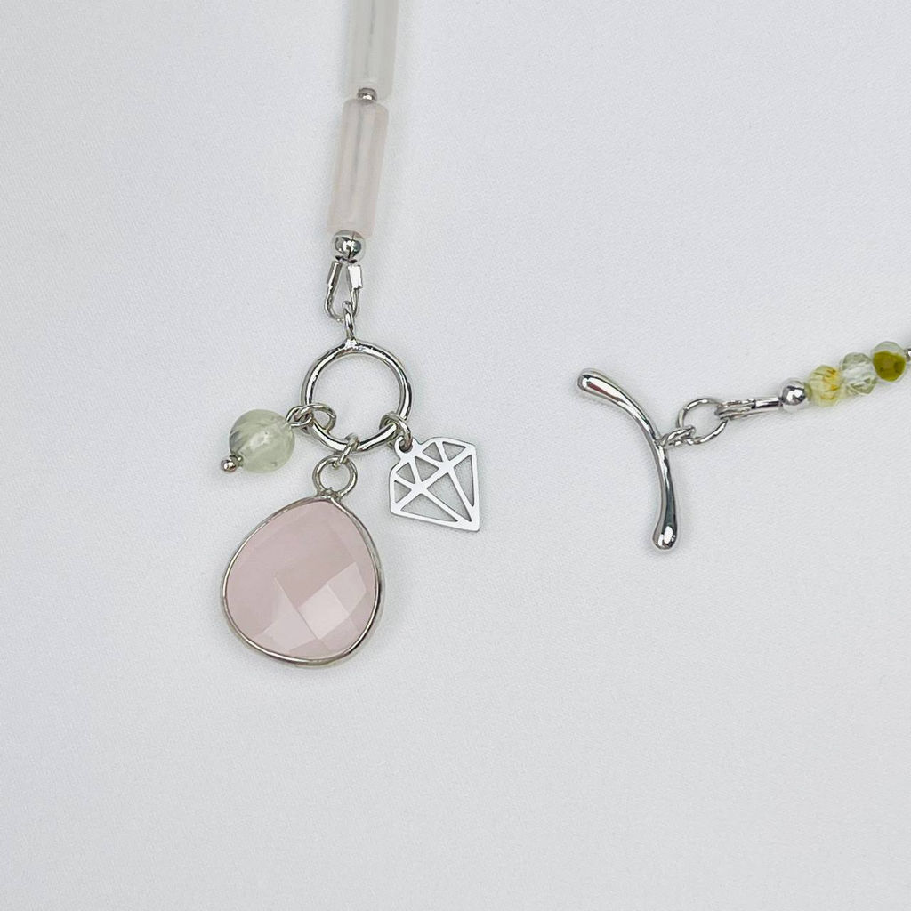 Колье из Розового кварца и Пренита 42 см