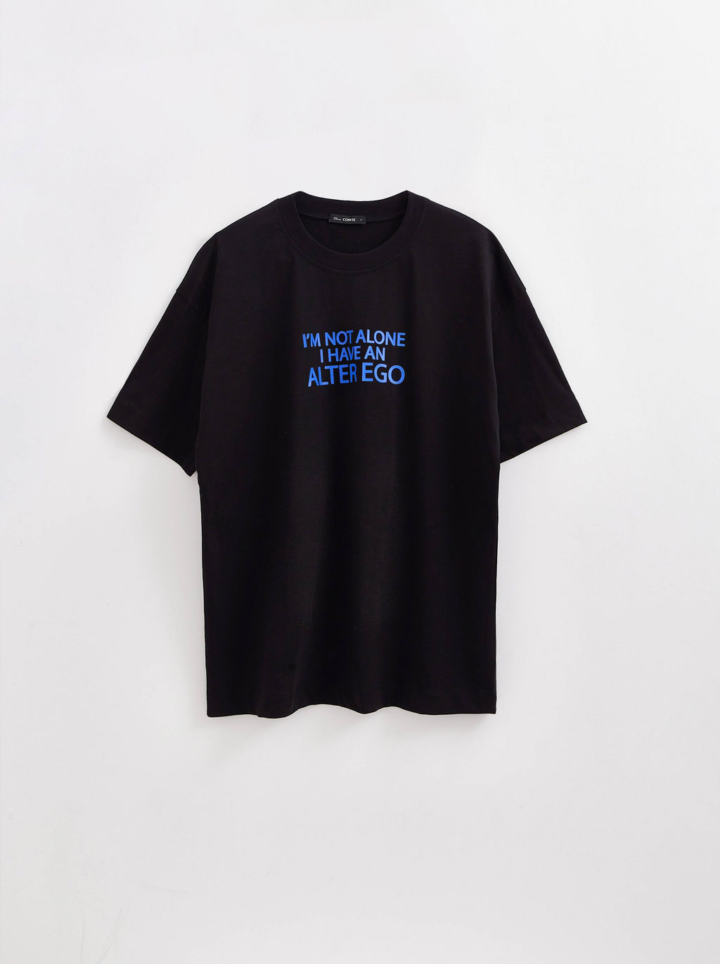 CONTE Удлиненная oversize-футболка из хлопка с рисунком Alter ego LD 2702 black-alter ego