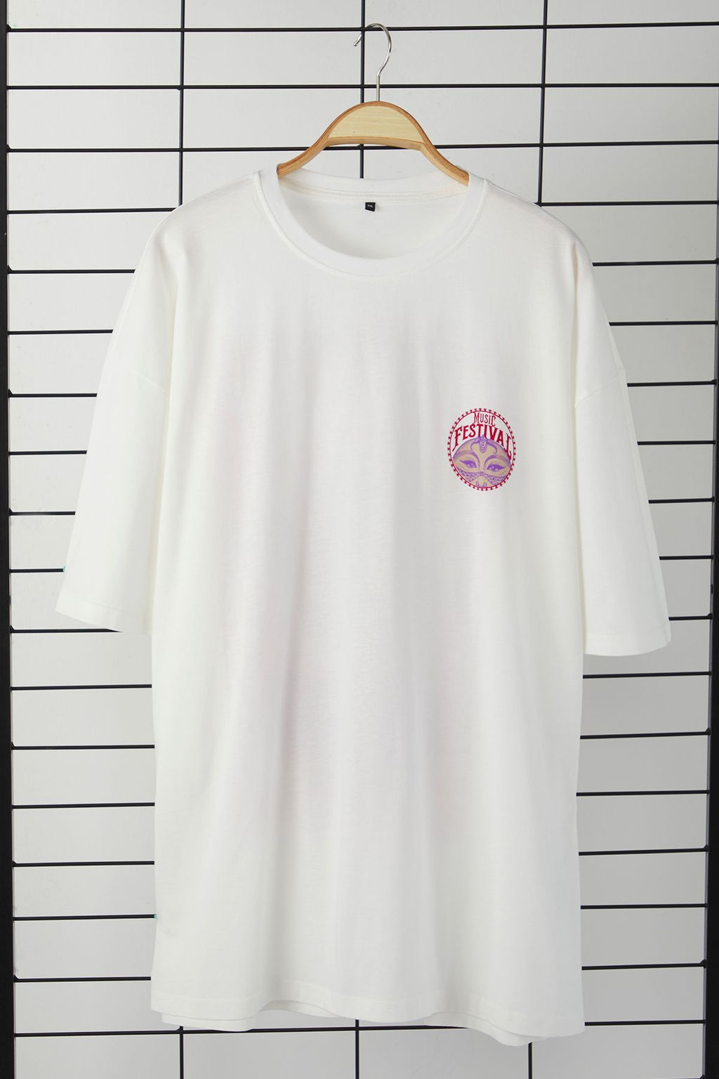 TRENDYOL MAN Buyuk Beden Ekru Unisex Oversize/Genis Kesim Etnik S?rt Bask?l? %100 Pamuk T-shirt TMNSS25BF00019 - Trendyolmilla фото 4