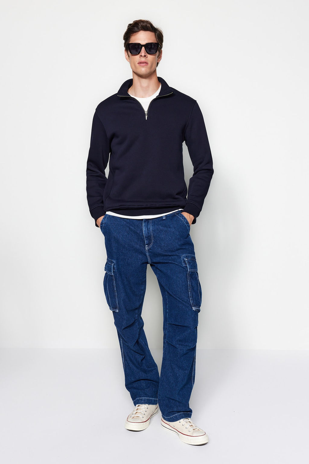 Lacivert Regular/Normal Kesim Dik Yaka Fermuarl? Pamuklu Basic Ici Polarl? Sweatshirt TMNAW24SW00041
