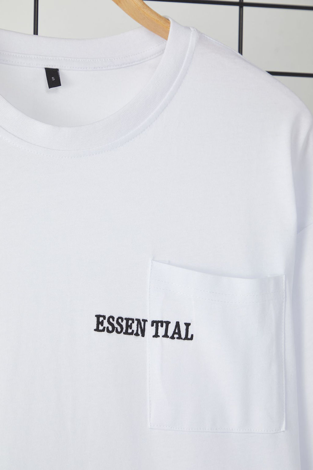 TRENDYOL MAN Beyaz Oversize/Genis Kesim %100 Pamuklu Cepli Nak?sl? T-Shirt TMNSS25TS00120 - Trendyolmilla фото 4
