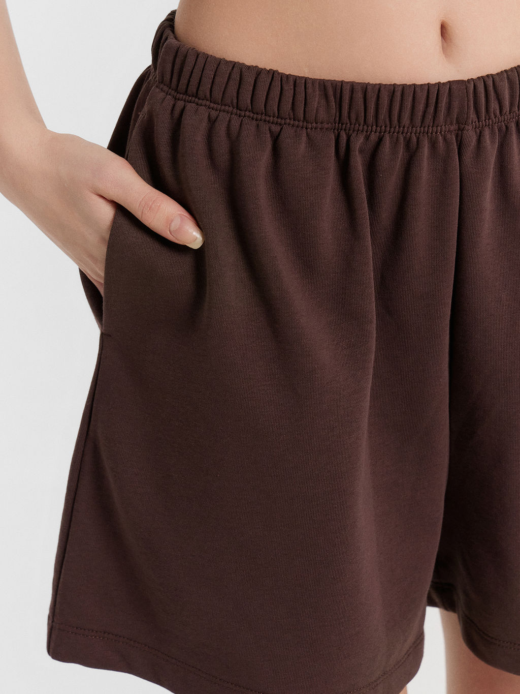 КОМПЛЕКТ ЖЕНСКИЙ (ДЖЕМПЕР, ШОРТЫ)