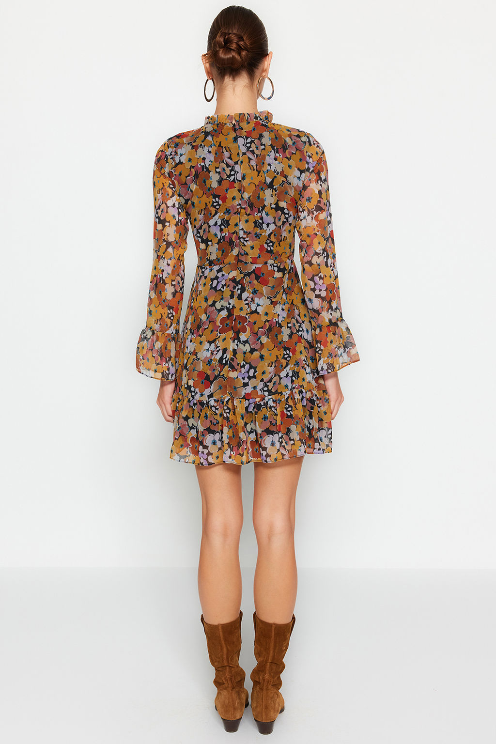 TRENDYOLMILLA Siyah Dik Yaka Dokuma Elbise TCLAW19LJ0076  фото 30