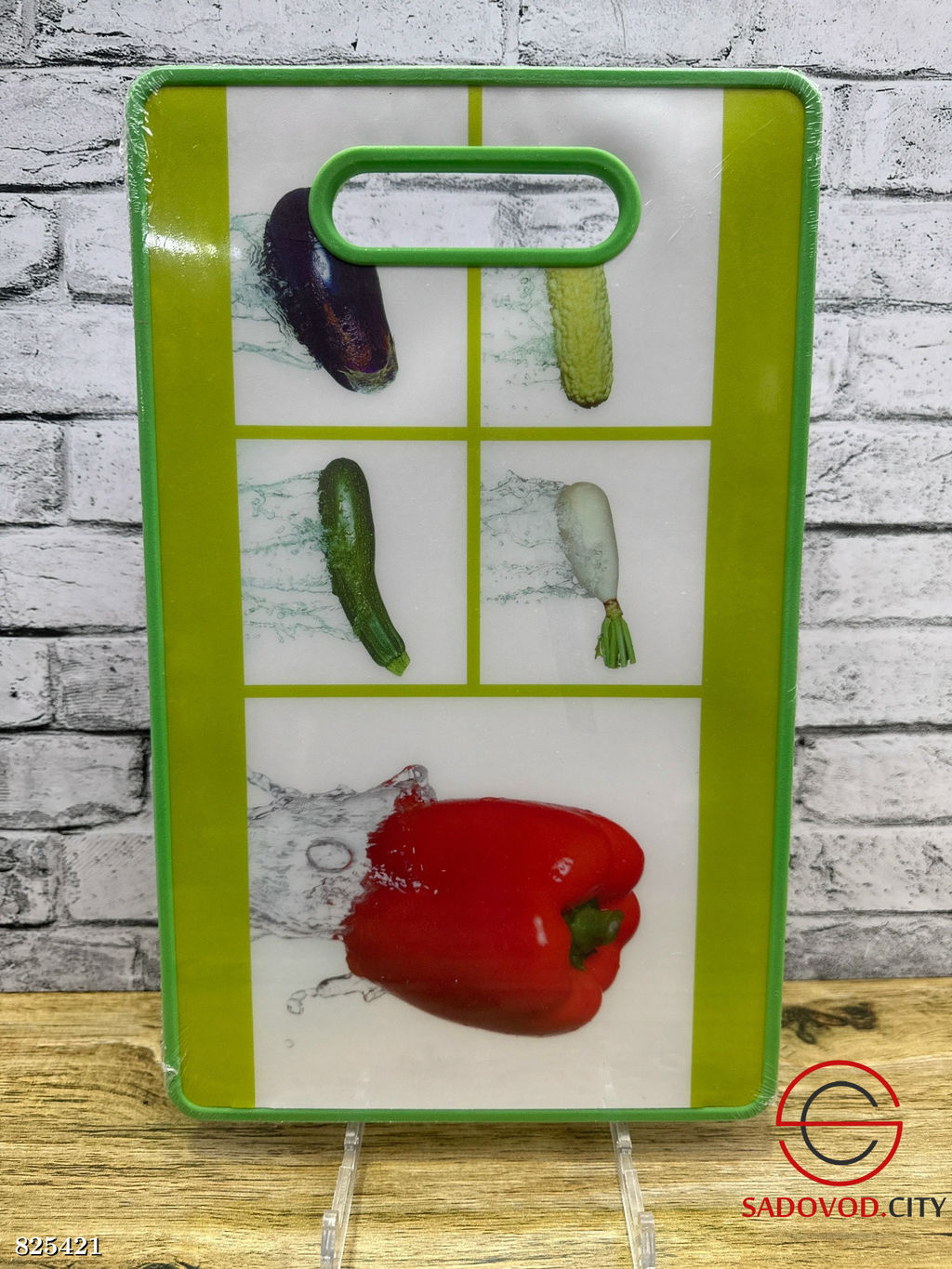 Разделочные доски 35 см и 25 см.