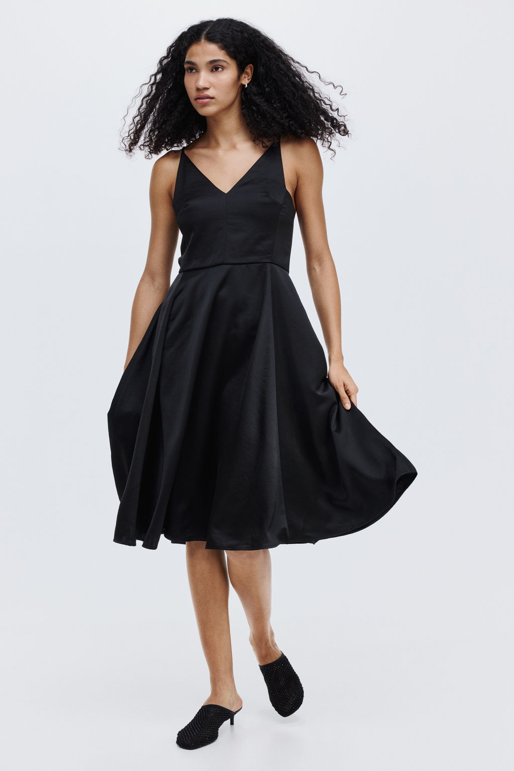 Vestido de tirantes con escote en V - H&m фото 5