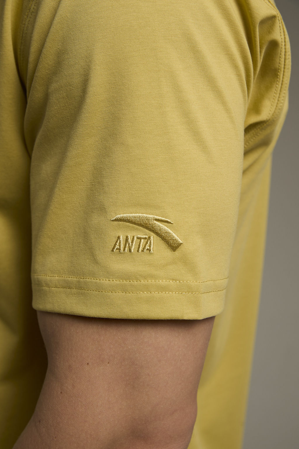 Футболка Желтый