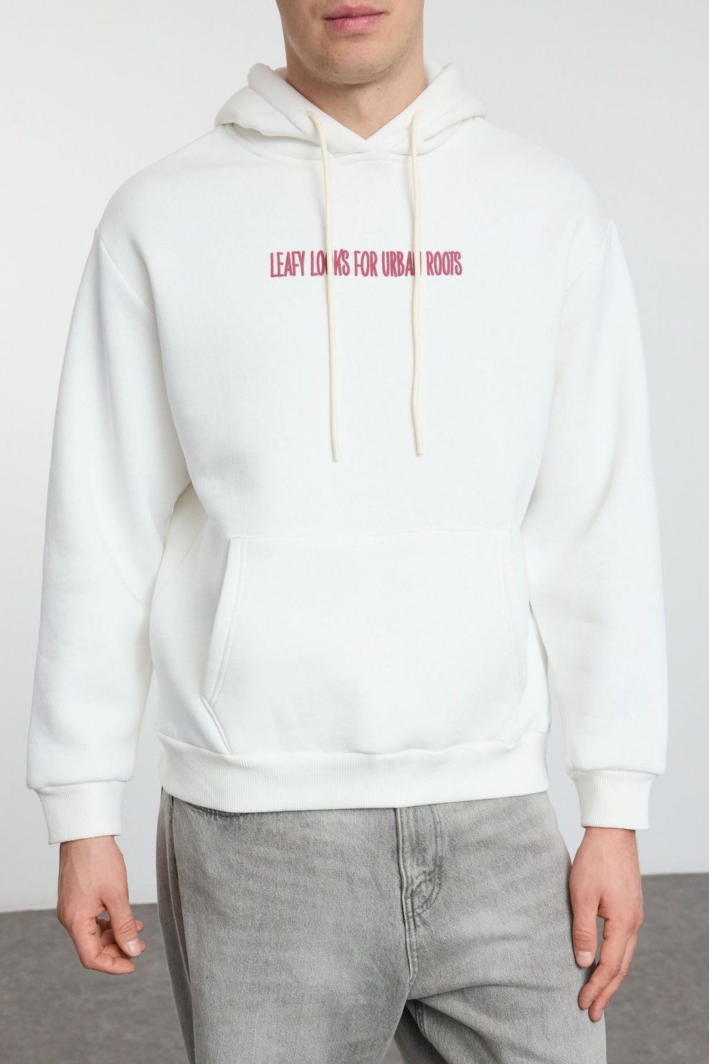 TRENDYOL MAN Ekru Oversize/Genis Kesim Kabartma Bask? ve S?rt Nak?s Detayl? Ici Polar Sweatshirt TMNAW25SW00072 - Trendyolmilla фото 3