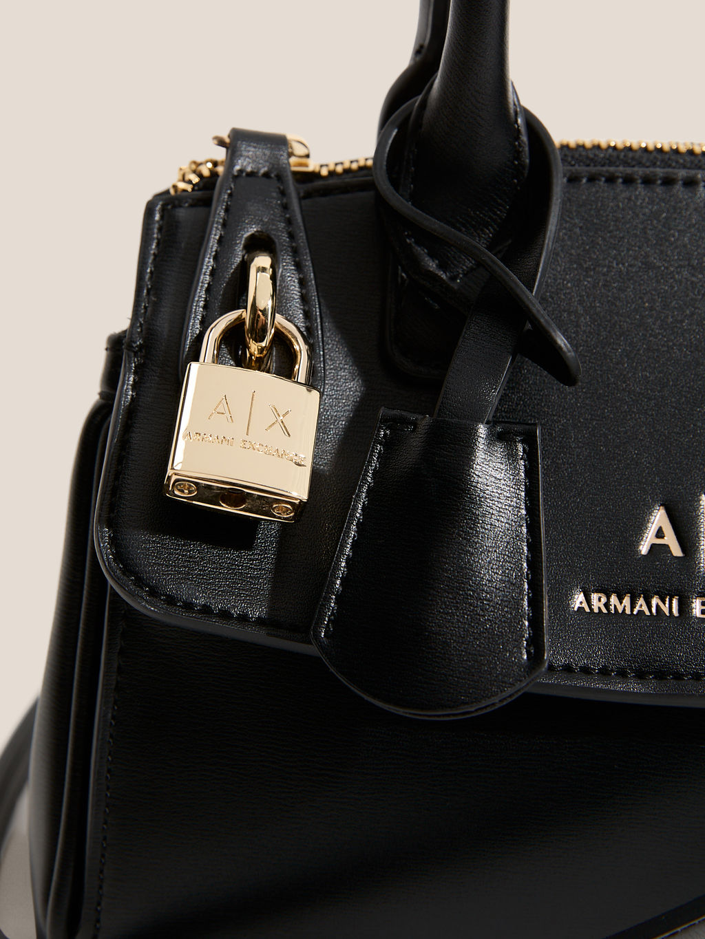 Женская сумка с ручками ARMANI EXCHANGE JANE Артикул 4368327, черный  фото 2