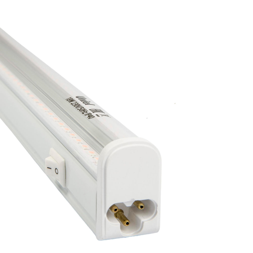 ULI-P12-18W/SPLE IP40 WHITE Светильник для растений светодиодный линейный, 560мм, выкл. на корпусе. Спектр для фотосинтеза. TM Uniel