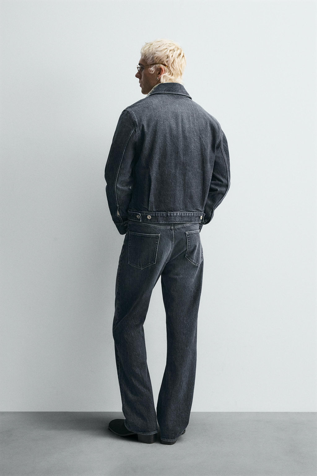 FLARE FIT JEANS LIMITED EDITION