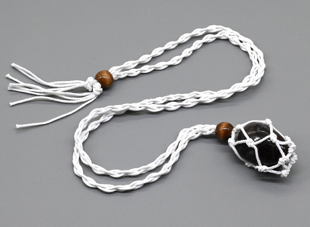 Плетёная сетка для кулонов цвет белый, 70см