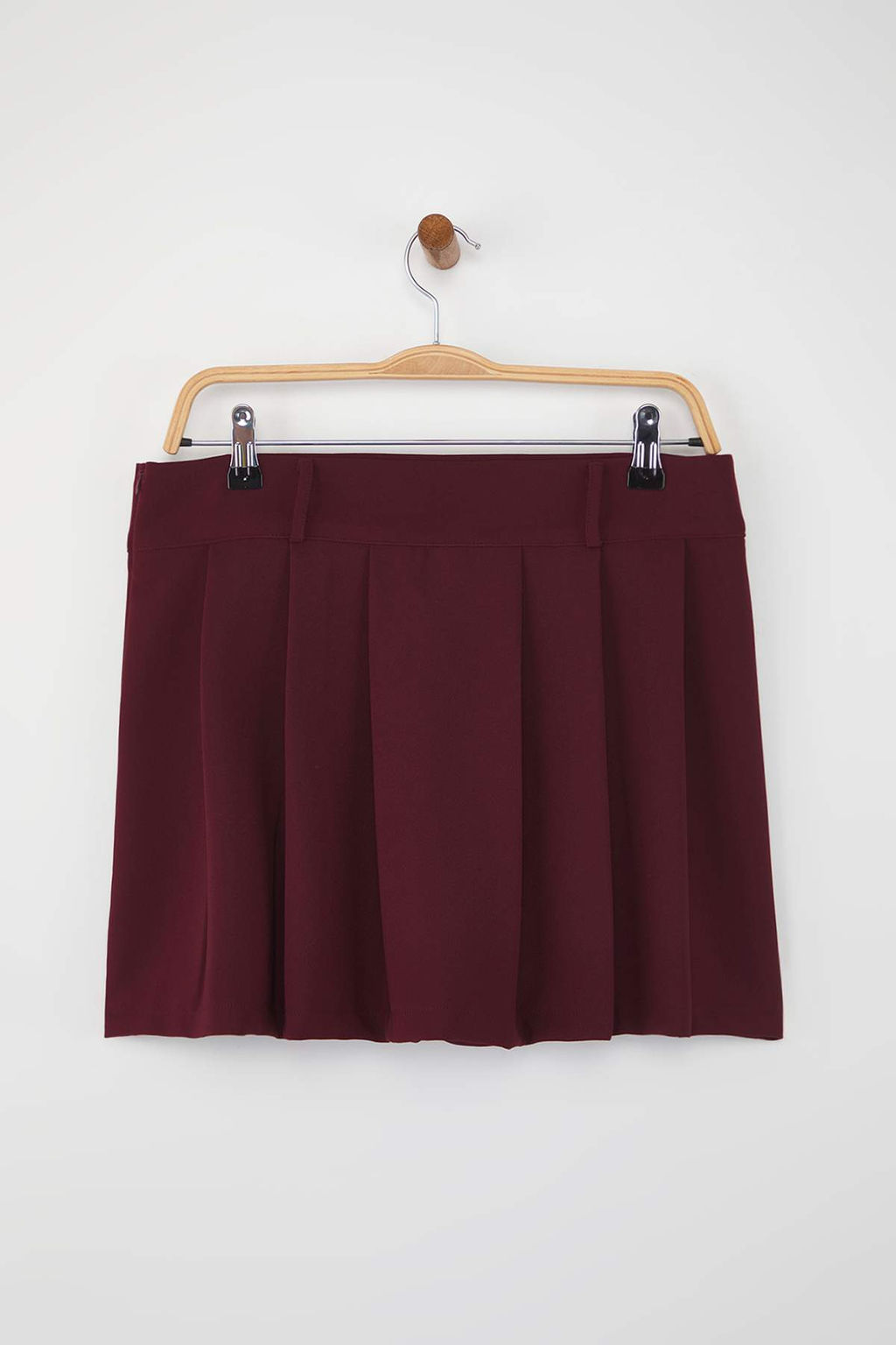 TRENDYOLMILLA Siyah Piliseli Orta Bel Super Mini Dokuma Etek Gorunumlu Sort TWOAW25SR00038  фото 7
