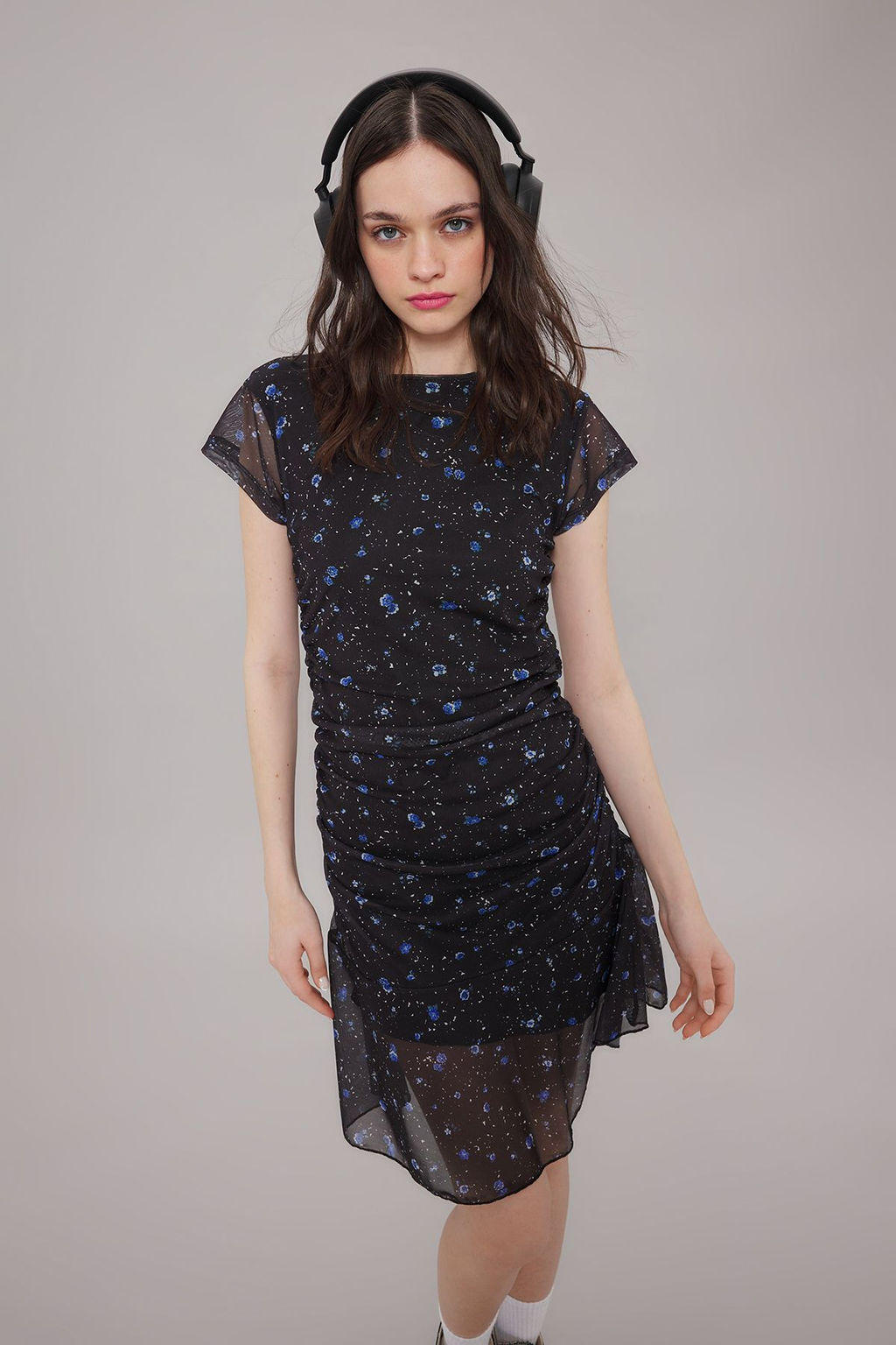 Siyah Cicekli Buzgu / Drape Mini Bask?l? Tul Fitted/Vucuda Oturan Esnek Orme Elbise TWOSS25EL00467 - Trendyolmilla фото 2