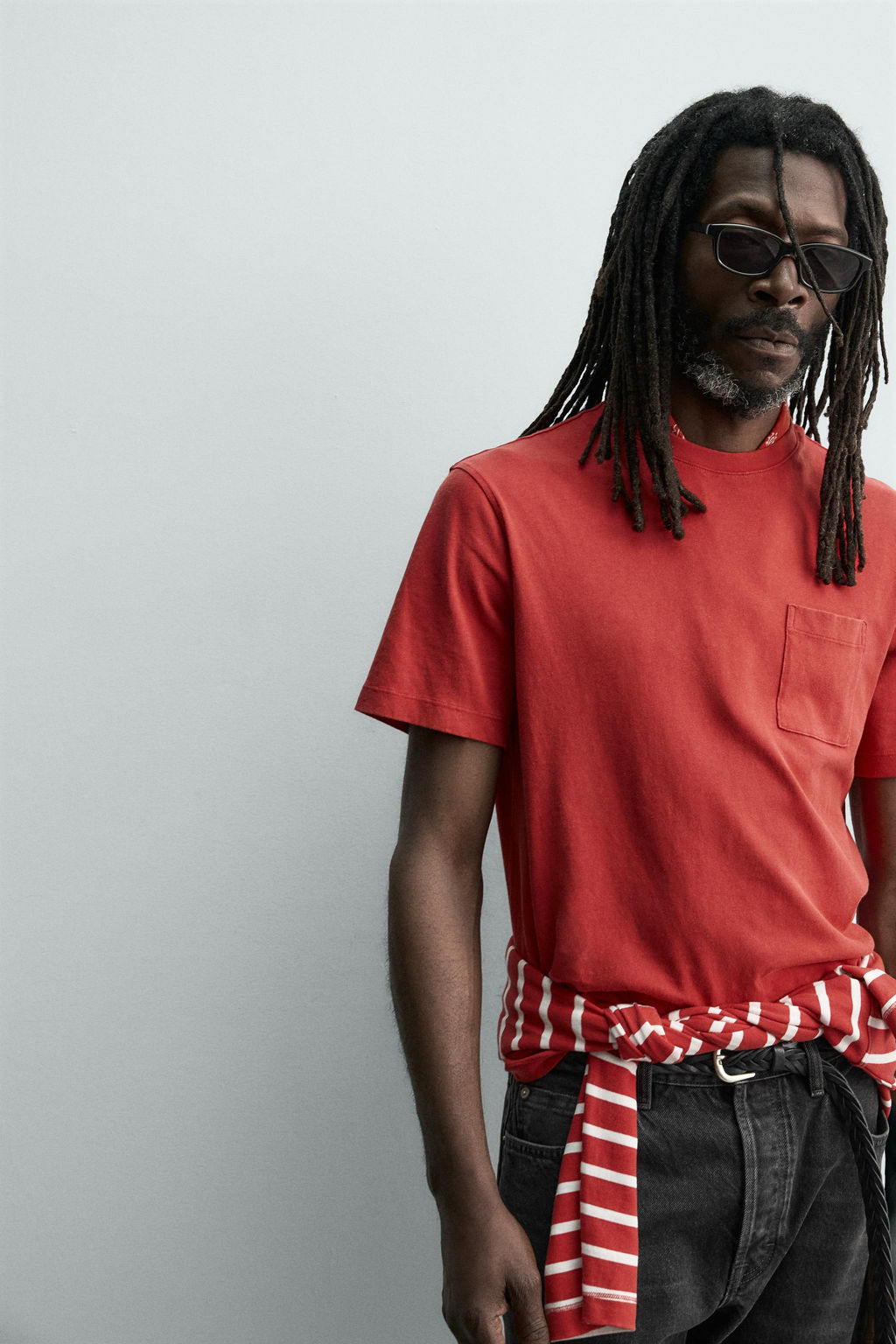 CAMISETA BOLSILLO AARON LEVINE X ZARA / Rojo