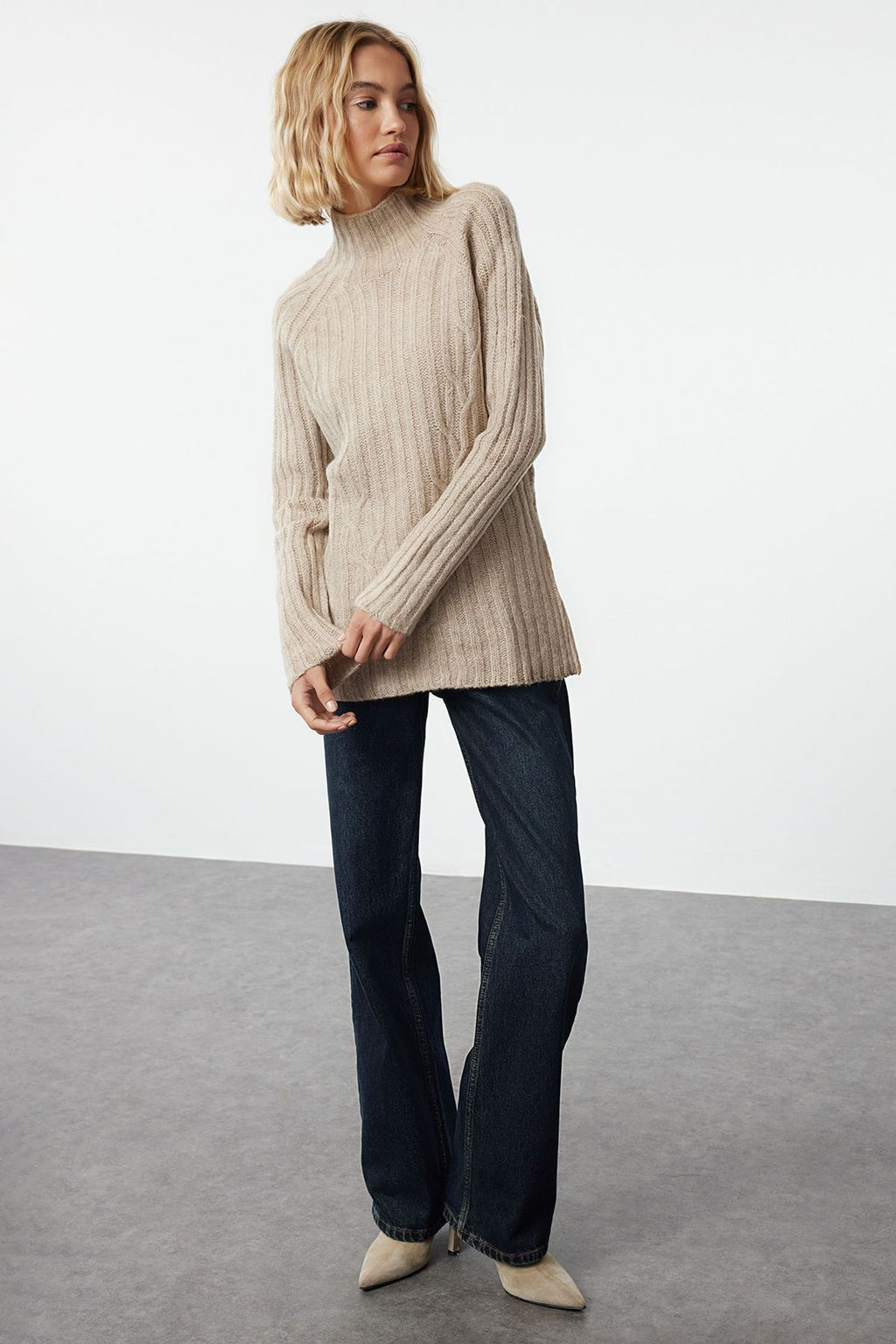 Antrasit Yumusak Dokulu Orgu Detayl? Dik Yaka Dikissiz Triko Kazak TWOAW25KZ00049 - Trendyolmilla фото 9