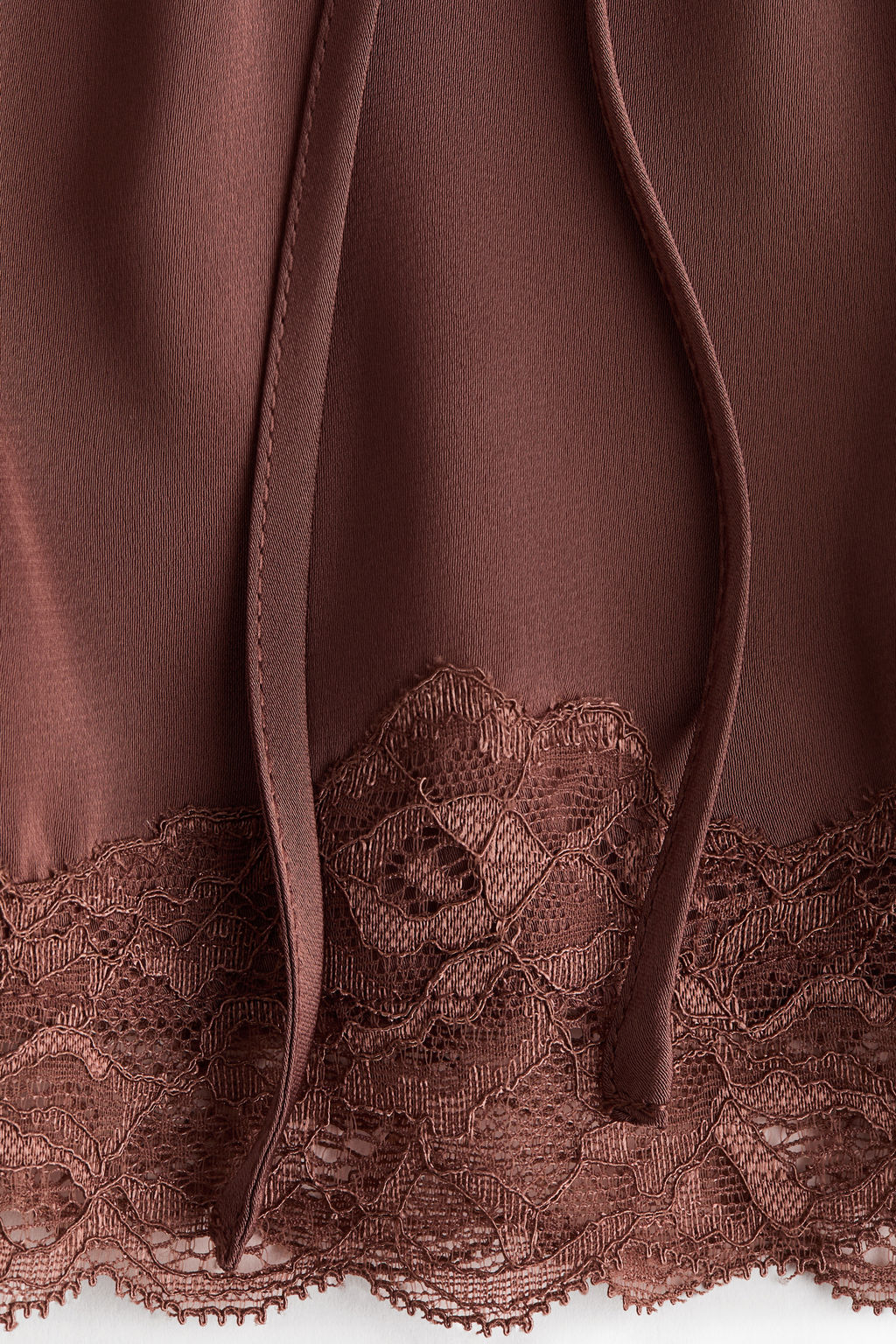 Pantal?n corto de sat?n con ribete de encaje - H&m фото 9