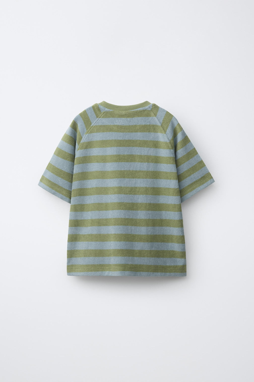 CONJUNTO CAMISETA Y BERMUDA RAYAS EFECTO TOALLA / varios