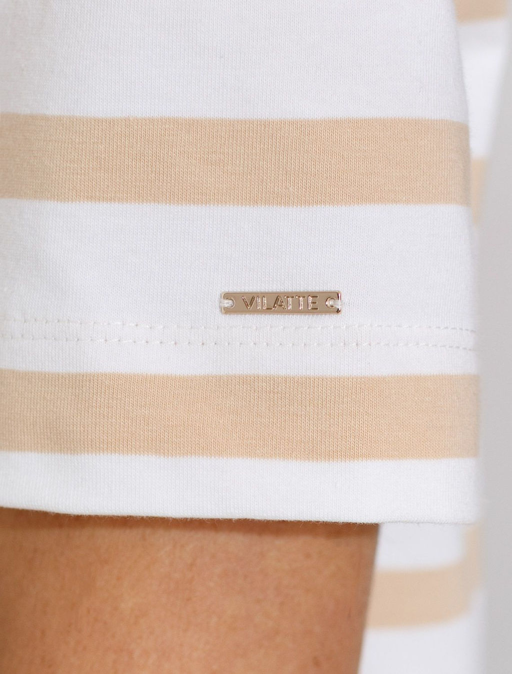 Свободная футболка в полоску с принтом из премиального хлопка с эластаном - Vilatte фото 6