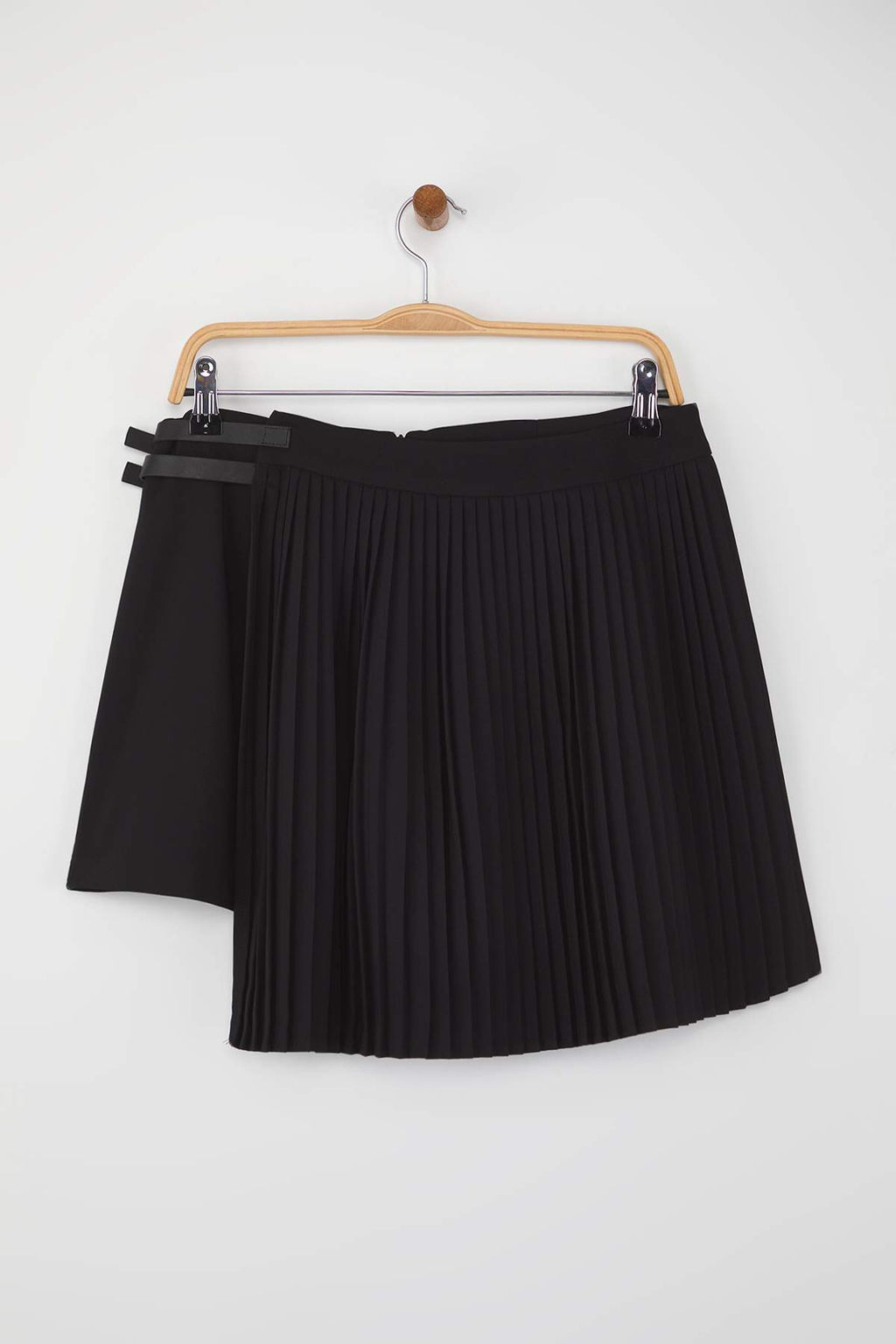 Siyah Piliseli Kemer Detayl? Mini Sort & Bermuda TWOAW26SR00018 - Trendyolmilla фото 7