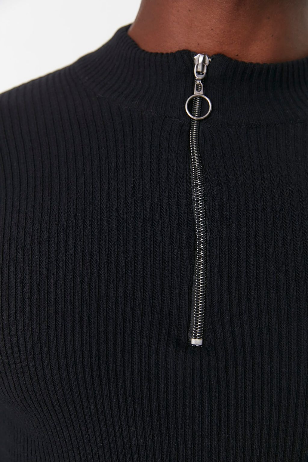 TRENDYOL MAN Siyah Fitted Dar Kal?p Pamuklu Couple/Cift Yar?m Bal?kc? Yaka Fermuarl? Fitilli Kazak TMNAW20KZ1034 - Trendyolmilla фото 12