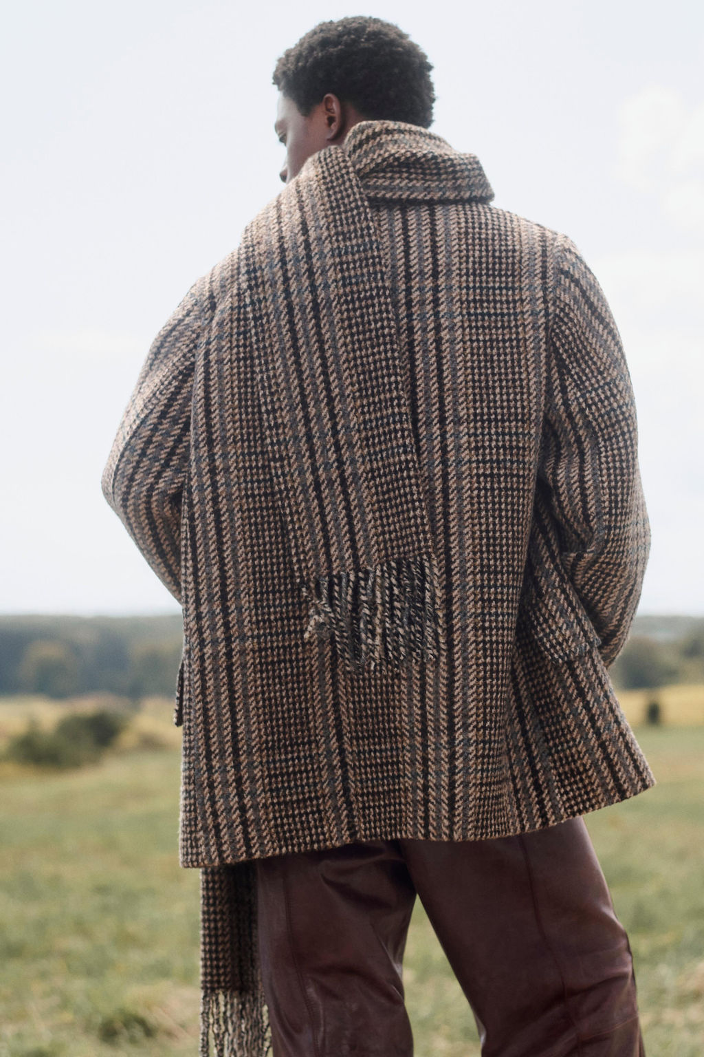 LIMITED EDITION CROPPED CHECK COAT WITH SCARF - Zara фото 4