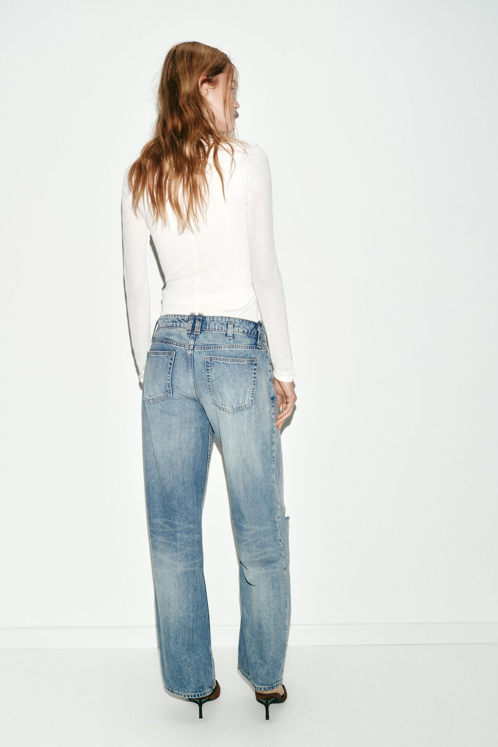 JEANS Z1975 STRAIGHT LOW-RISE RIPPED - Zara фото 18