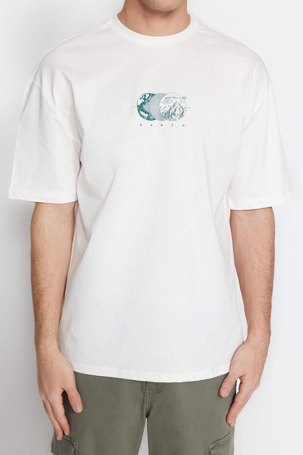TRENDYOL MAN Siyah Oversize/Genis Kesim Bask?l? %100 Pamuklu T-Shirt TMNSS23TS00261 - Trendyolmilla фото 8